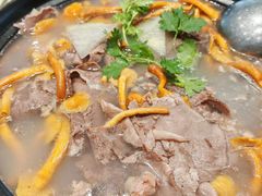-九寨沟特色牦牛肉汤锅