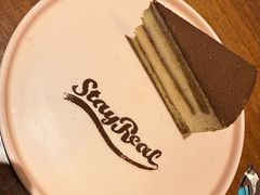 -StayReal Cafe(长宁来福士广场东八区店)