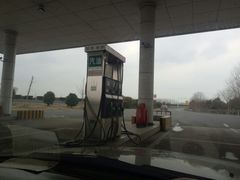 -中国石化江苏高速石油郭村服务区加油站