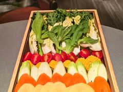 -左庭右院鲜牛肉火锅黑金店(陆家嘴中心店)