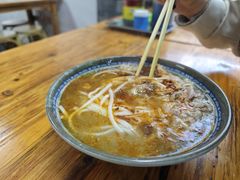 -巍山𤆵肉饵丝