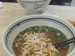 -小马牛肉面·牛骨熬制(南京博物院店)