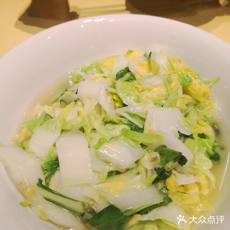 谢光头应该算是长沙菜的老字号了，正好在步行街这边逛街