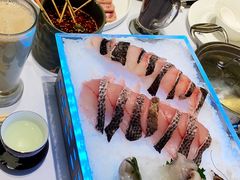 -红鼎豆捞·非遗鲍皇汤火锅(宝丰路店)