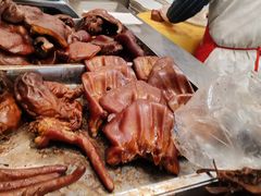 -老鼎万春卤菜(五代传承创始老店)