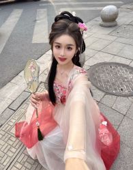 -一揽芳华汉服旗袍体验馆(拙政园店)