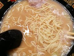 -一兰拉面(梅田阪急东通店)