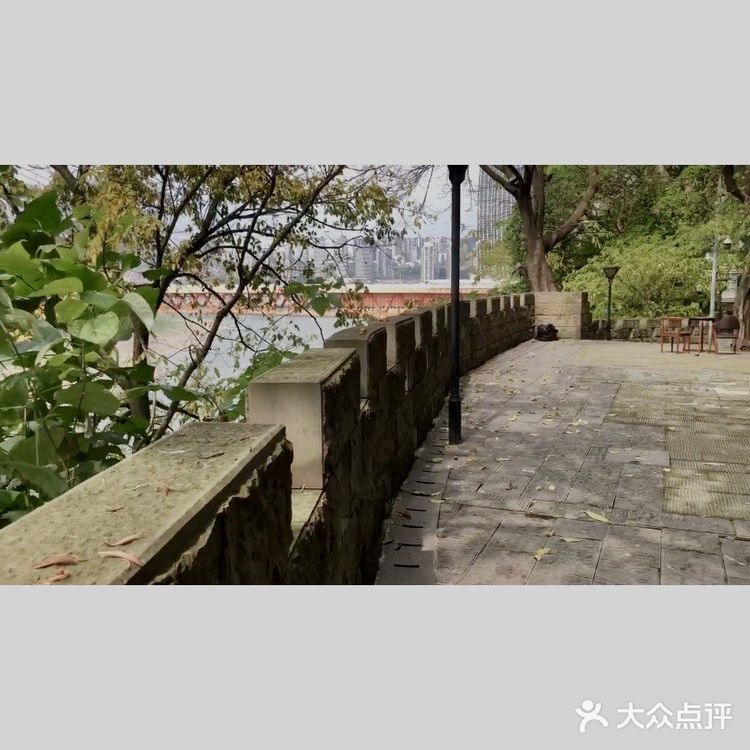 重庆｜ 咖啡大叔芭蕾舞 畅饮一壶又一壶