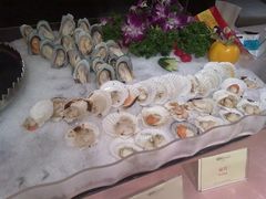 20111123925-粤海酒店-旋转餐厅