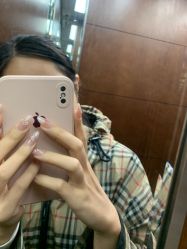 -UGIRL有个美甲