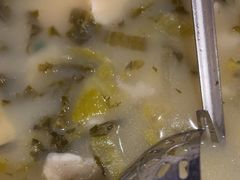 -严记小天府酸菜鱼(西四路店)