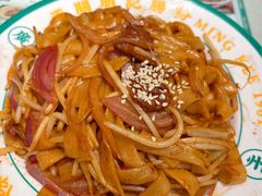 干炒牛河-西关明记肠粉·亚洲地标美食(北京路店)