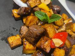 椰果杏鲍菇牛肉粒-闻见中国海南菜(K11店)