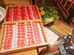 -礼舍·和牛火锅·烤肉·料理餐厅(华茂店)
