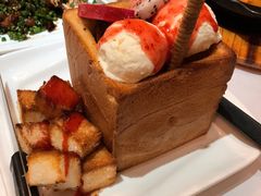-铜锣湾·有麝自然香(重庆新天地店)