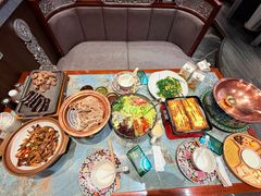 -哈啾嗨·新概念蒙餐(红星新城店)