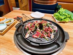 紫苏鲜拌牛肉-小米烤肉·和牛原切-创意韩料(东关店)