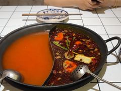 -旧街市鲜货老火锅(大光路店)