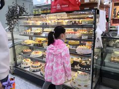 面包甜点陈列柜-起士林(荣安大街店)