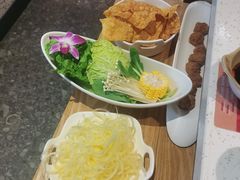 -三人行骨头王火锅(长寿店)