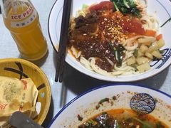 腊汁肉夹膜-大嘻咹biangbiang面(历史博物馆店)
