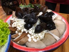 -东镇老火锅(长春路首店)