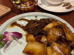 牛仔骨炒年糕-绿茶餐厅(成都万象城店)