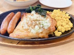 熏香辣烤肠配蒜香鸡-萨莉亚意式餐厅(三号湾广场店)