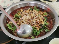 -周良天山牛杂城(天山路总店)