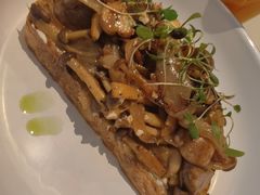 烤混合蘑菇配洋葱酱-Cooking Man(中懋天地店)