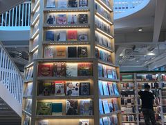 -猫的天空之城概念书店(北戴河蔚蓝海岸店)