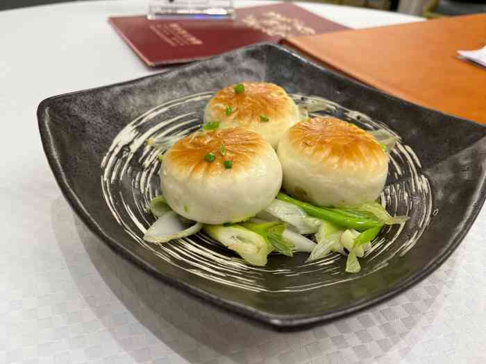 明公馆大酒楼(洪浪北店)-"位置:停在大厦电梯口,电梯 3楼直达,停.