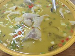 -溢心园香河肉饼总店