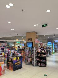 -孩子王(静安大融城店)