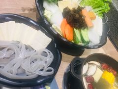 -呷哺呷哺(新世界百货望京店)