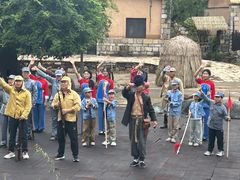 -雪山彩虹谷景区