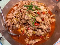 -昱龙大盆牛蛙馆(三兴街总店)
