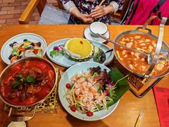 -老滇山寨•云南特色菜•地方菜•民族风情歌舞表演(金碧店)