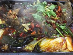 -老东镇啤酒屋海鲜加工·蒸汽海鲜·海鲜烧烤(台东店)