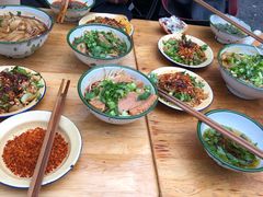 -拈签一笑黄牛肉辣卤串串