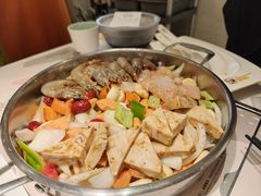 -黄记煌三汁焖锅(新佳丽江汉路店)