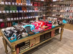 零售区-VENCHI 闻绮(北京国贸商城店)