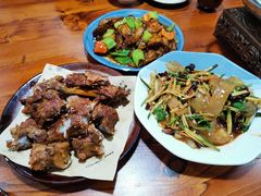 -六禾熏酱小酒馆·东北菜(海甸岛店)