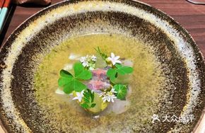 Small Spanish Mackerel with Pickled Cabbage and Green Grapes