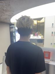 -宫铭烫发染发接发店