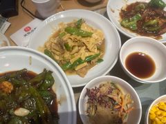 -关东小磨东北菜(上海长风大悦城店)