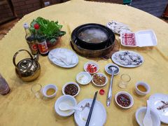 -濠轩阁特色生蚝火锅(水湾路店)