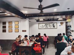 大堂-长人馄饨铺(解放街店)
