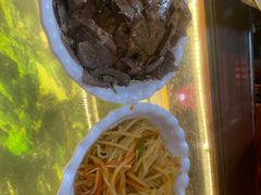 -金杨拉面王小吃面馆·牛三宝面·红烧牛肉粉