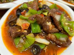-歹歹的加个面过油肉拌面